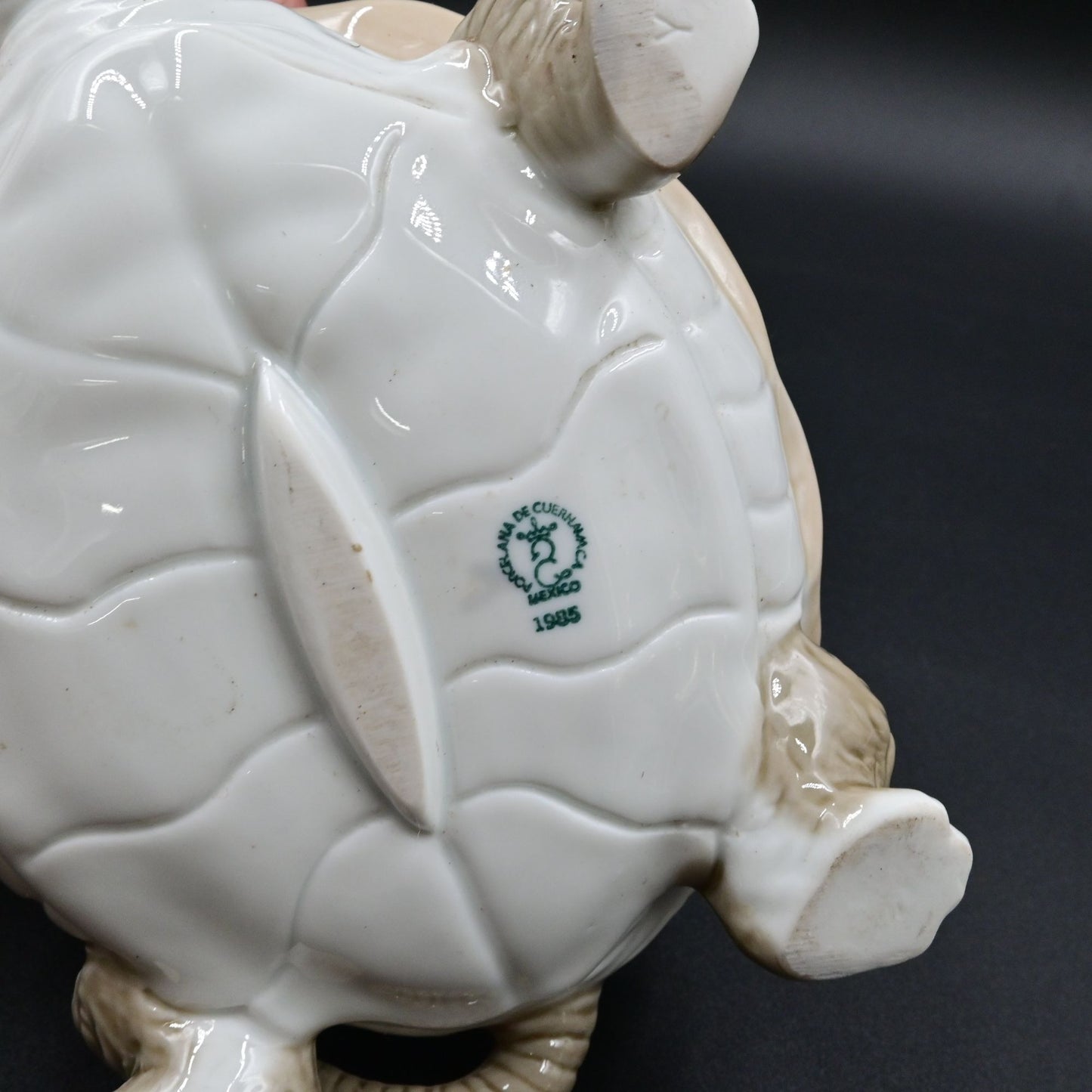Porcelana de Cuernavaca Mexico Turtle Planter Figure