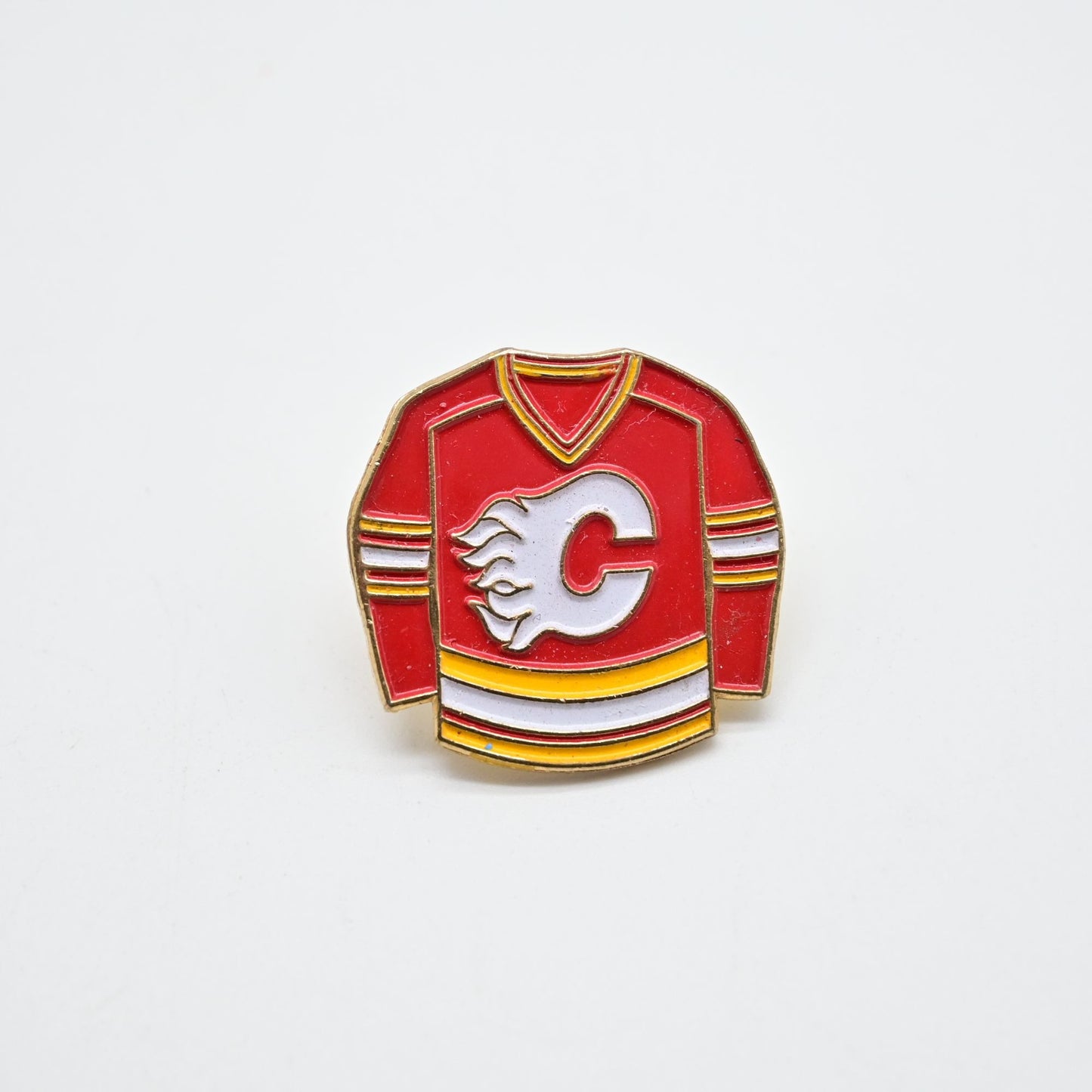 NHL Calgary Flames Team Jersey Pin