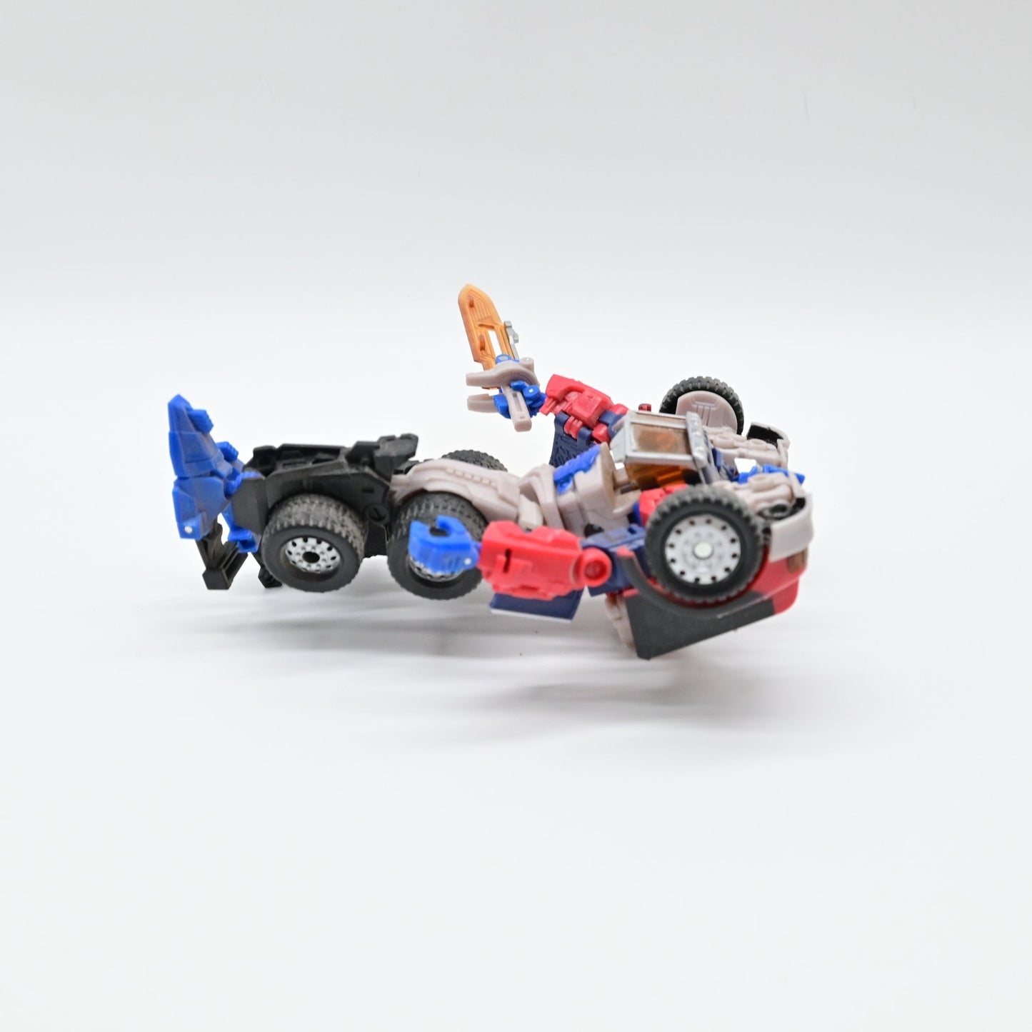 Transformers UN-22 G2 Optimus Prime Yellow Blade Action Figure