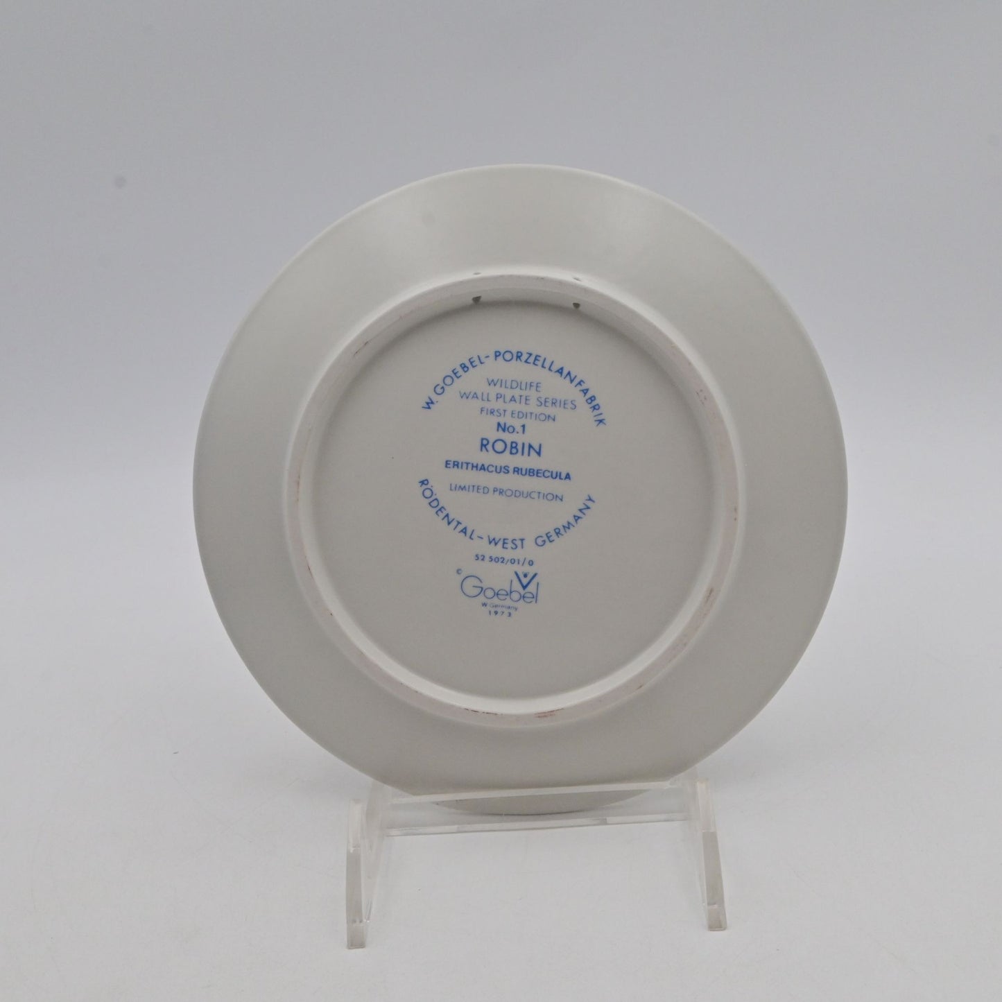 Vintage 1973 Goebel Wildlife Robin Collector Plate