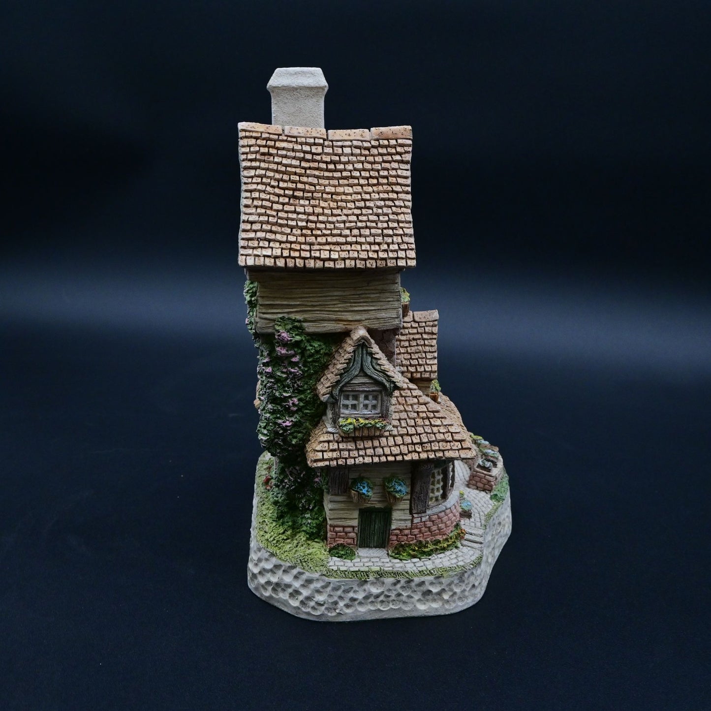 David Winter Cottages The Flower Shop Figurine Vintage 1994