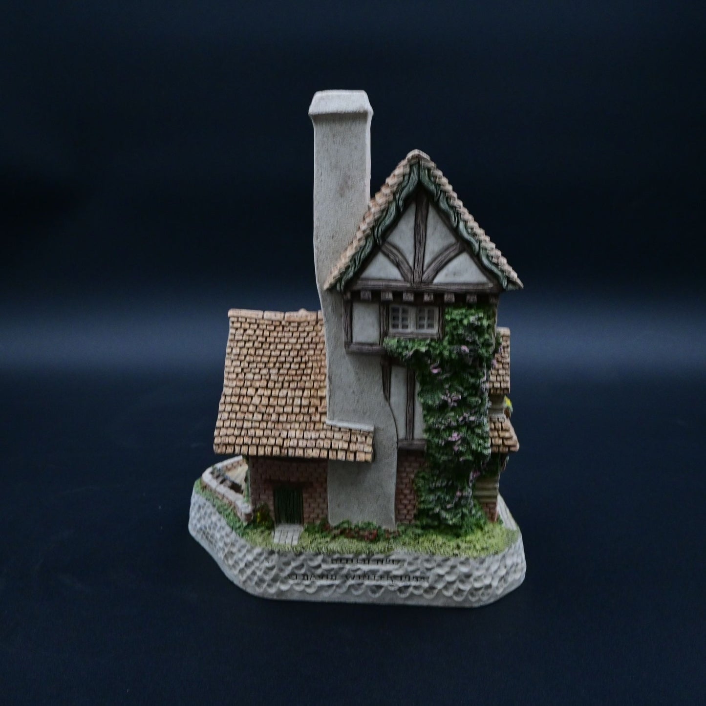 David Winter Cottages The Flower Shop Figurine Vintage 1994