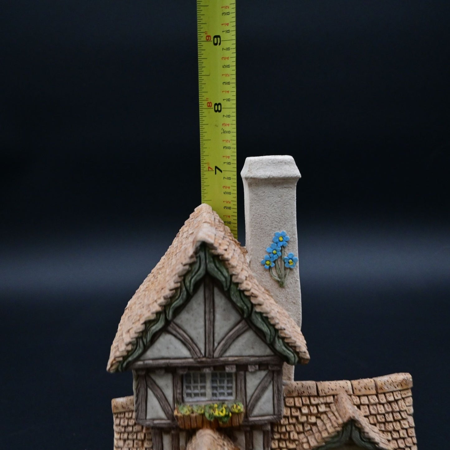 David Winter Cottages The Flower Shop Figurine Vintage 1994