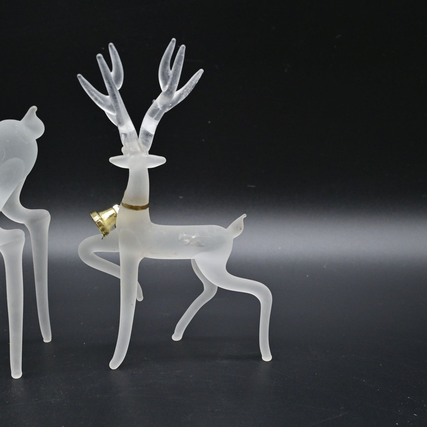 Frosted Glass Reindeer Glass Pair Of 2 Holiday Christmas Figurines