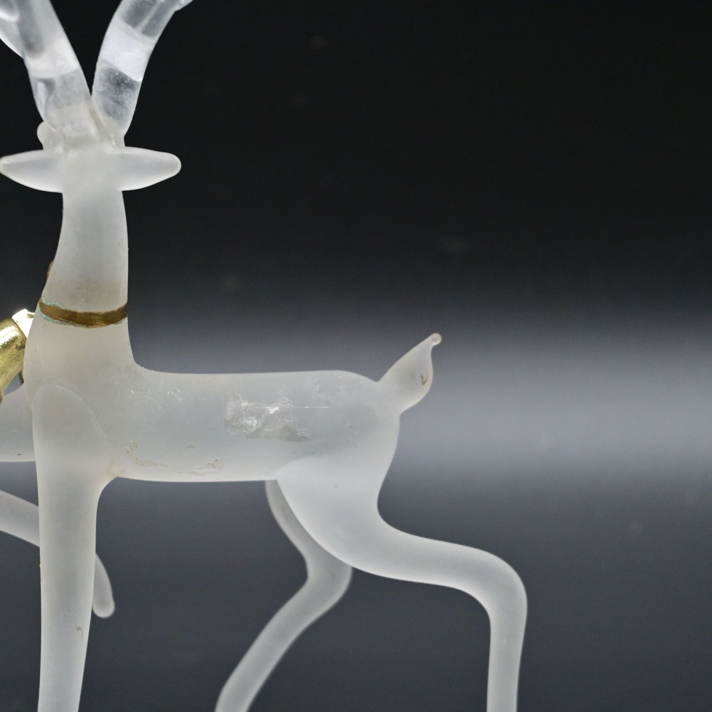Frosted Glass Reindeer Glass Pair Of 2 Holiday Christmas Figurines