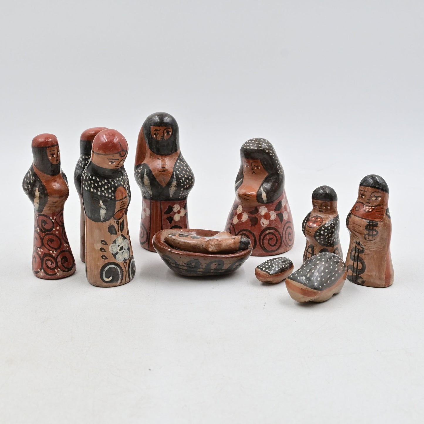 Mexican Pottery Folk Art Tonola 11 Piece Nativity Set Hand Painted