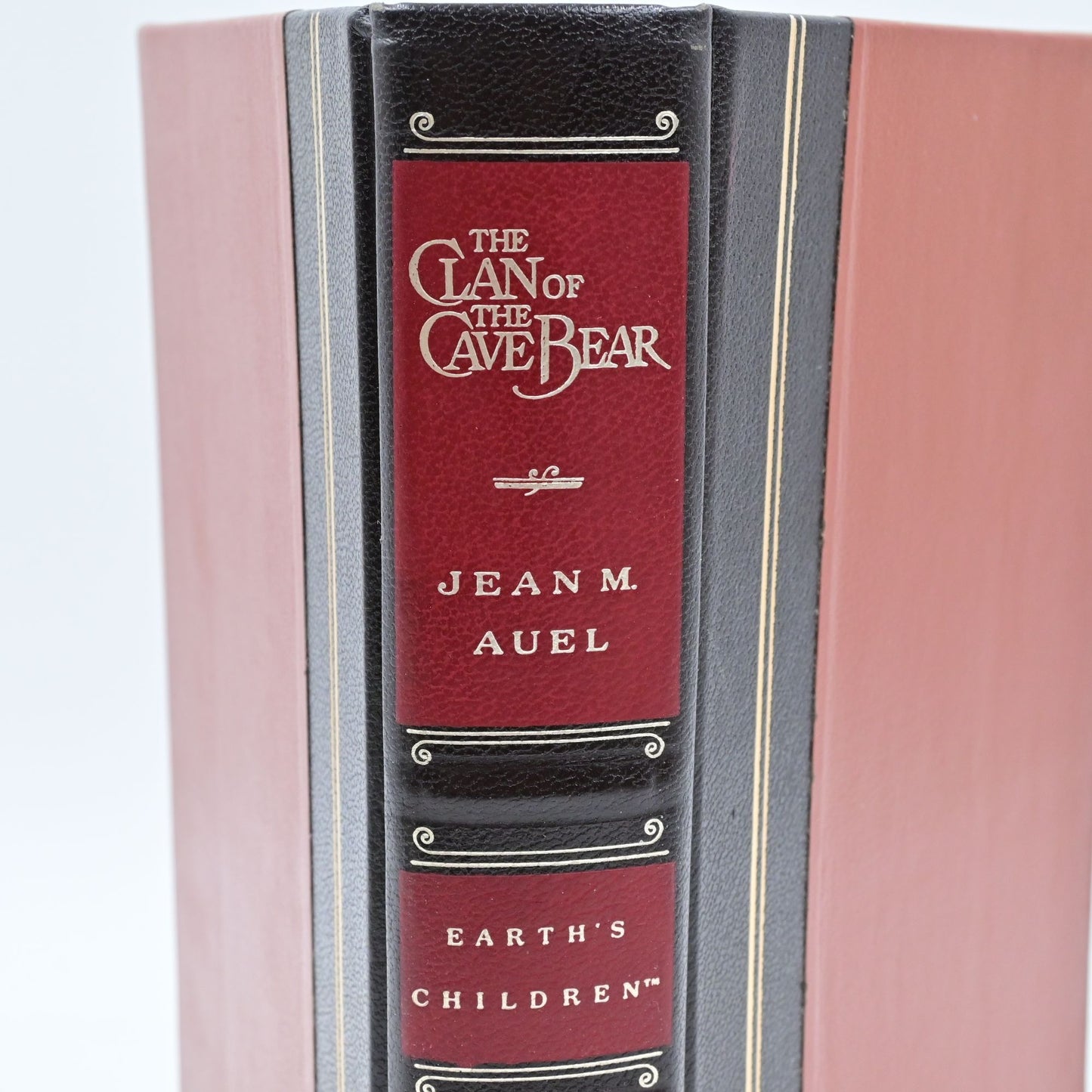Clan of the Cave Bear Book Jean M Auel Hardcover Earth's Children