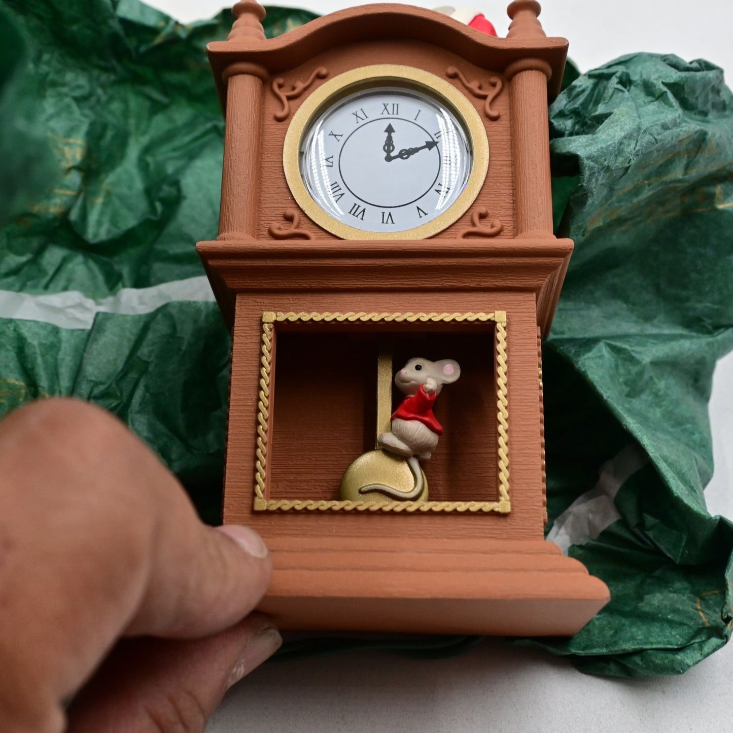 Hallmark Keepsake Very Merry Minutes Vintage 1994 Ornament