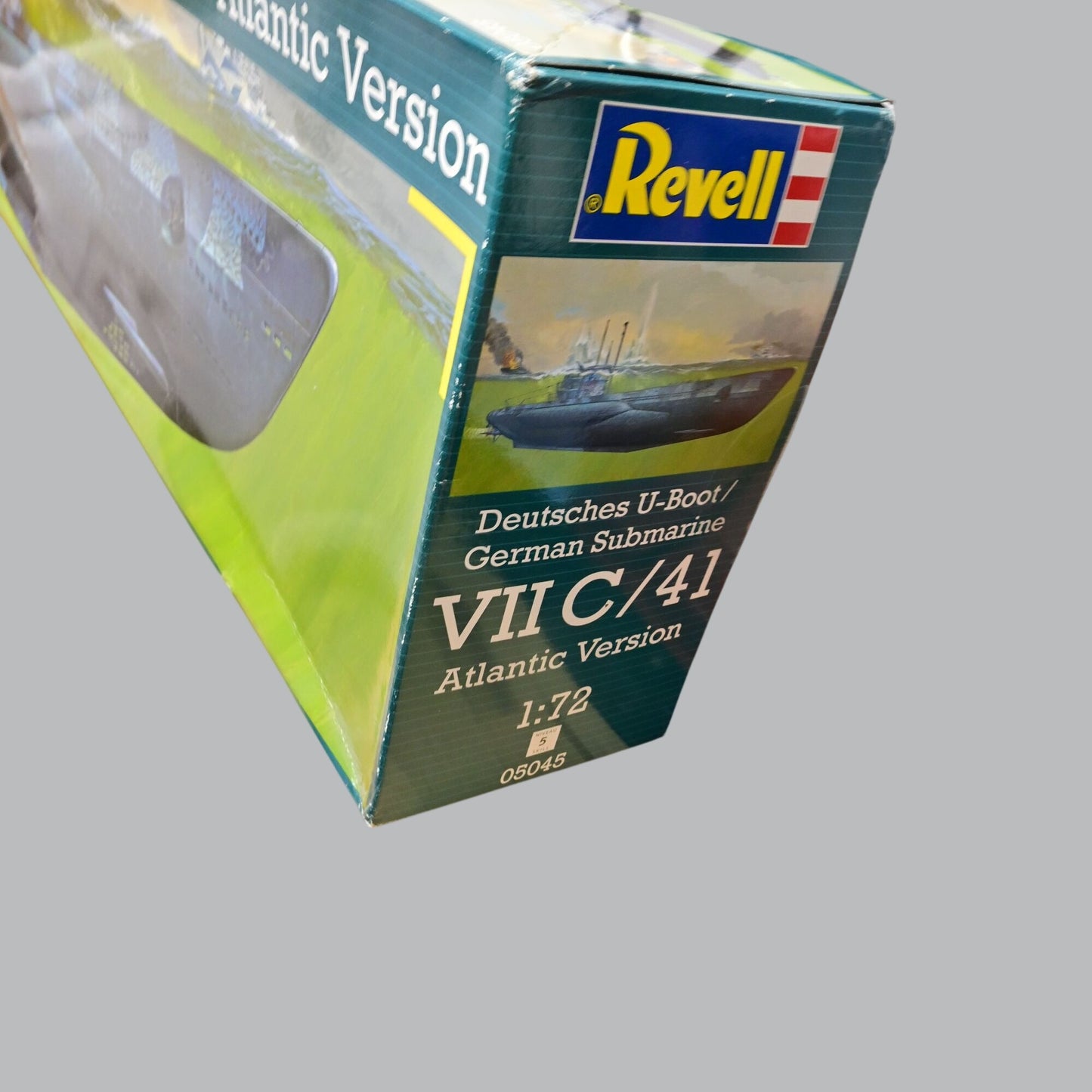 Revell 1:72 Deutes U-Boot German Submarine VIIC/41 Atlantic Version Open Box