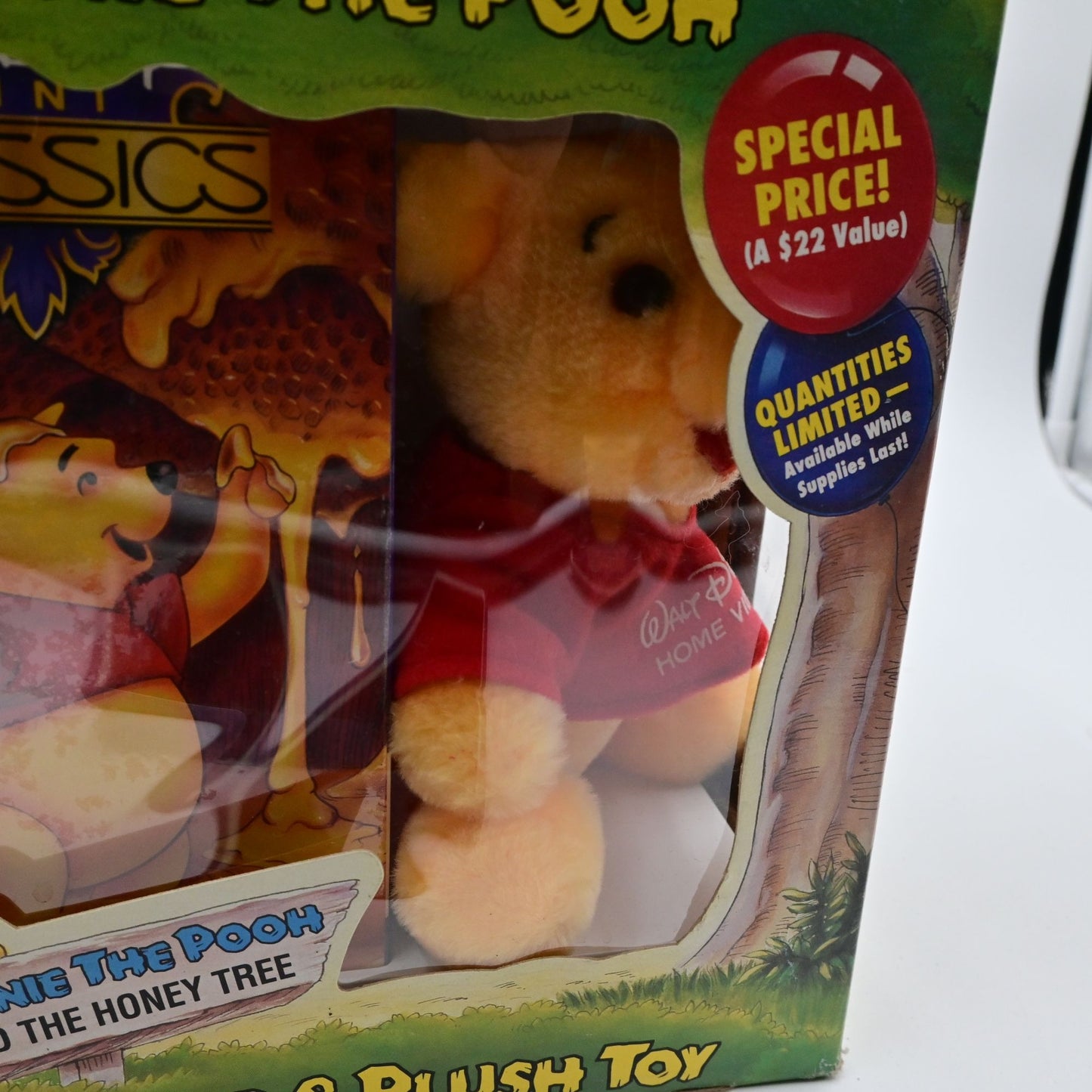 Disney Winnie The Pooh Video & Plush Toy Set With The Honey Tree Limited Edition Box