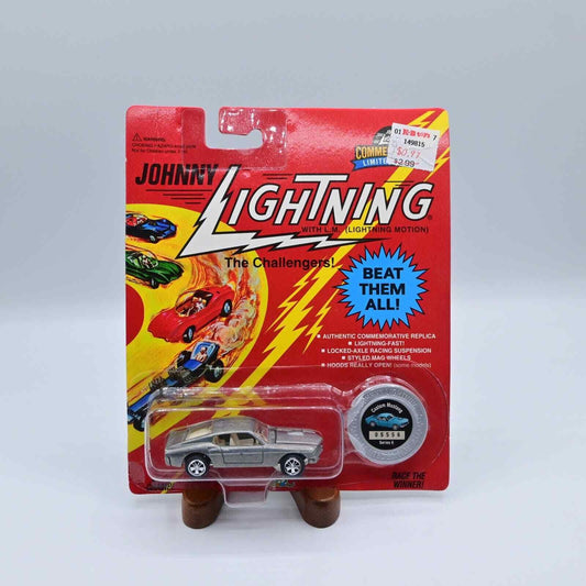 Johnny Lightning The Challengers Custom Mustang Series 6 - Vintage 1995
