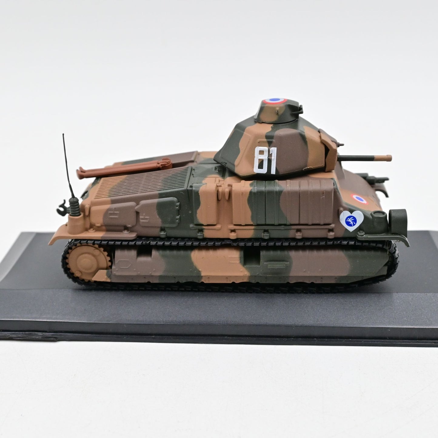WWII / Gulf War Military Tanks On Display Bases Bundle Of 4