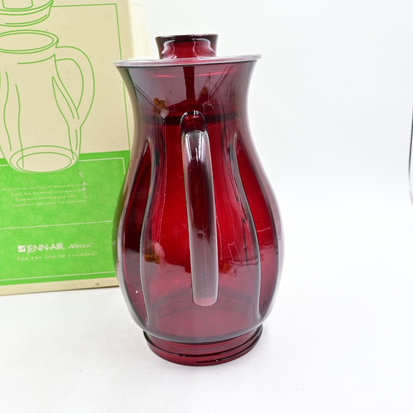 Jenn-Air Attrezzi Blender Mixer Carafe 48oz Ruby Red Pitcher