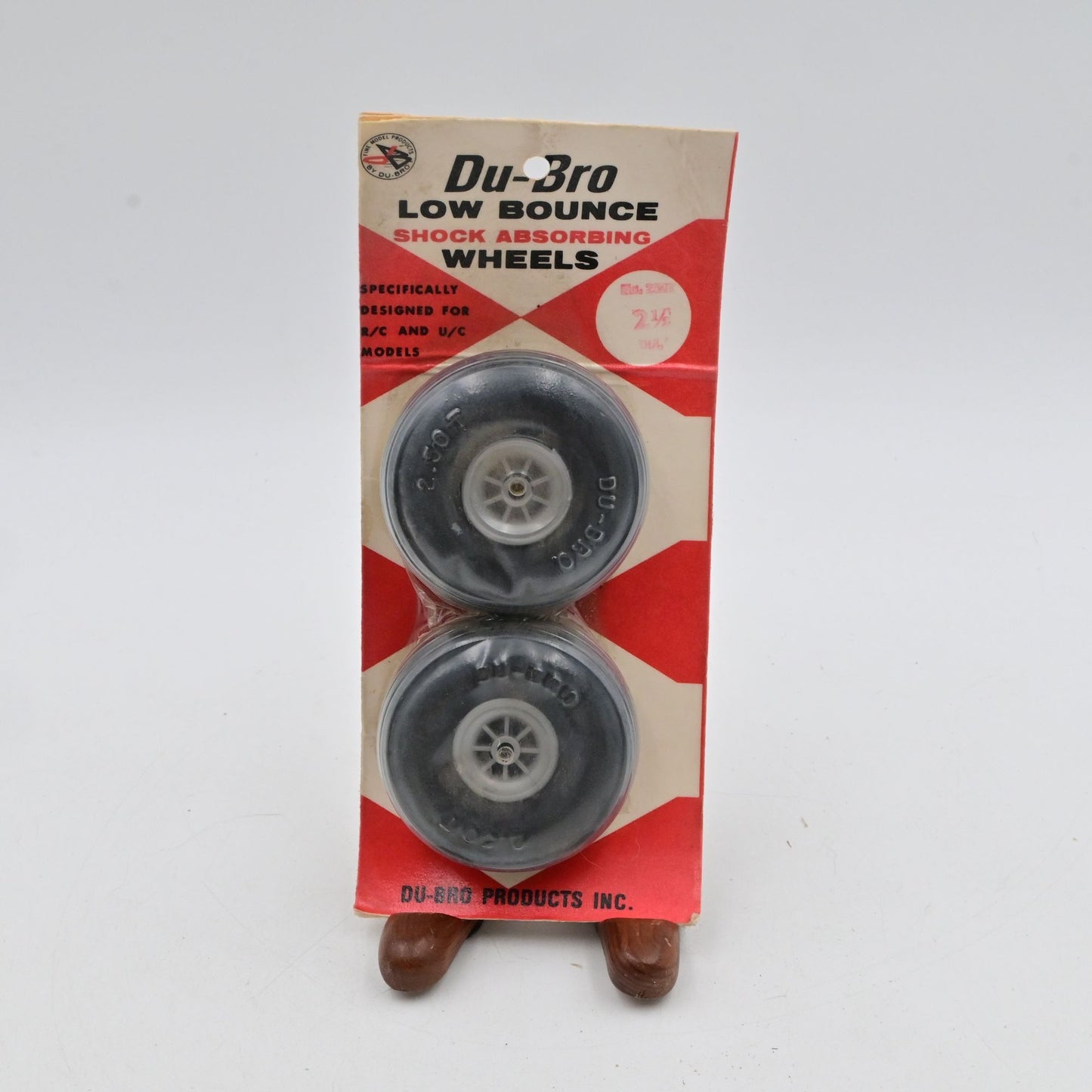 Du-Bro Low Bounce Shock Absorbing Wheels 2 3/4" For R/C & U/C Models