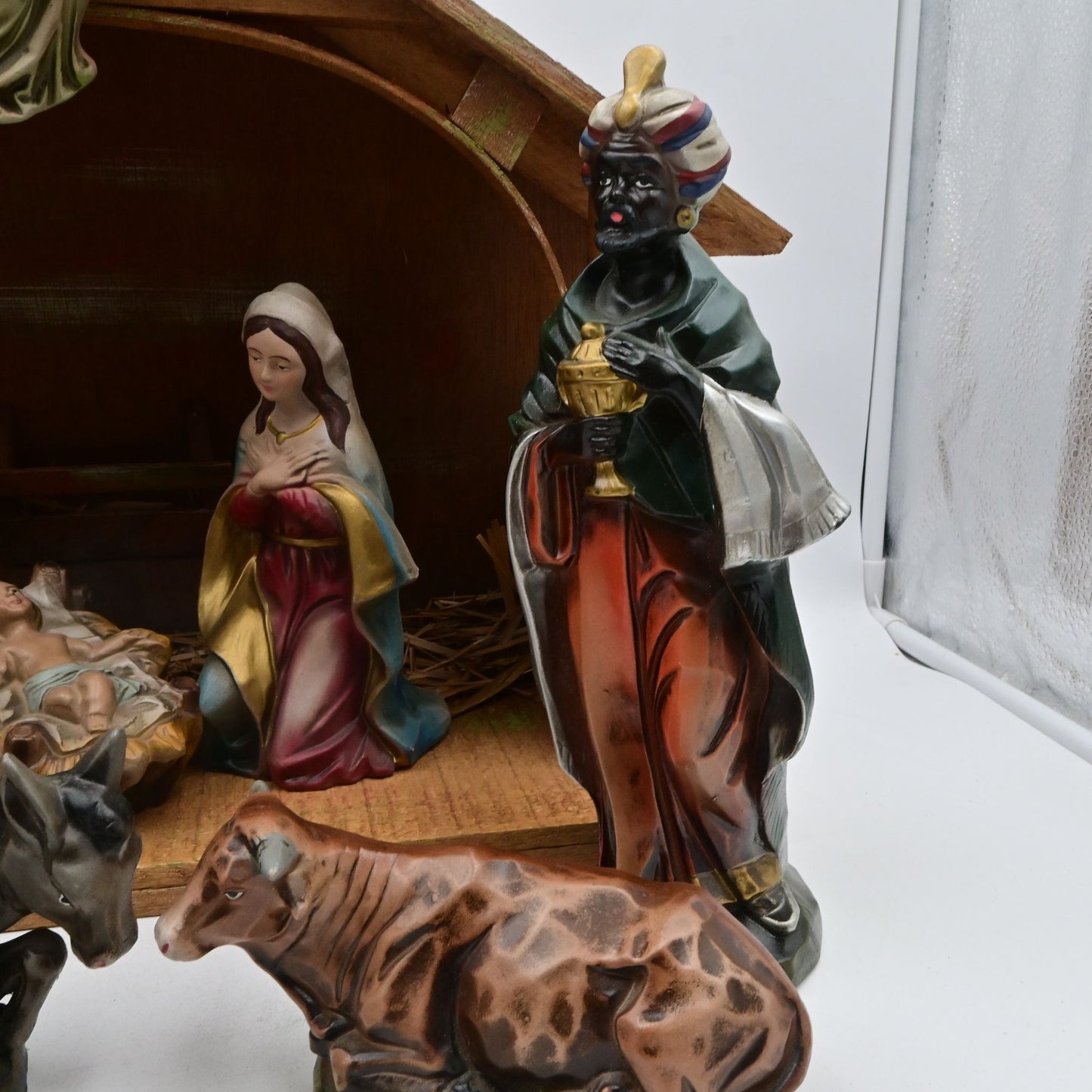 Vintage Nativity Set w/Wood Reed Creche, 11 Hand Painted Figures & Music Box