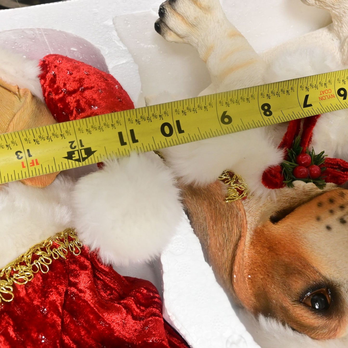 Grandeur Noel Holiday Dog Family Collector’s Edition Christmas Vintage 2002