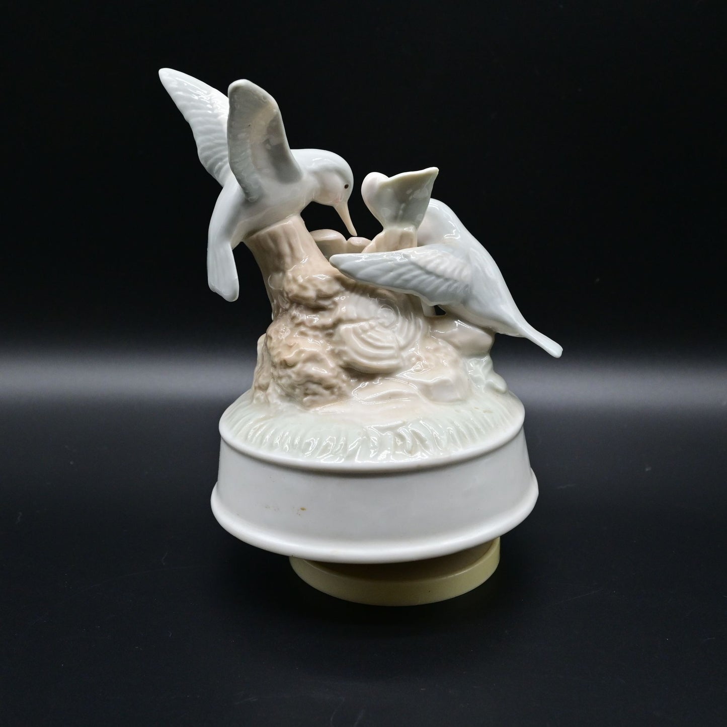 Karen Carson Creations Porcelain Hummingbird Figurine Music Box Vintage