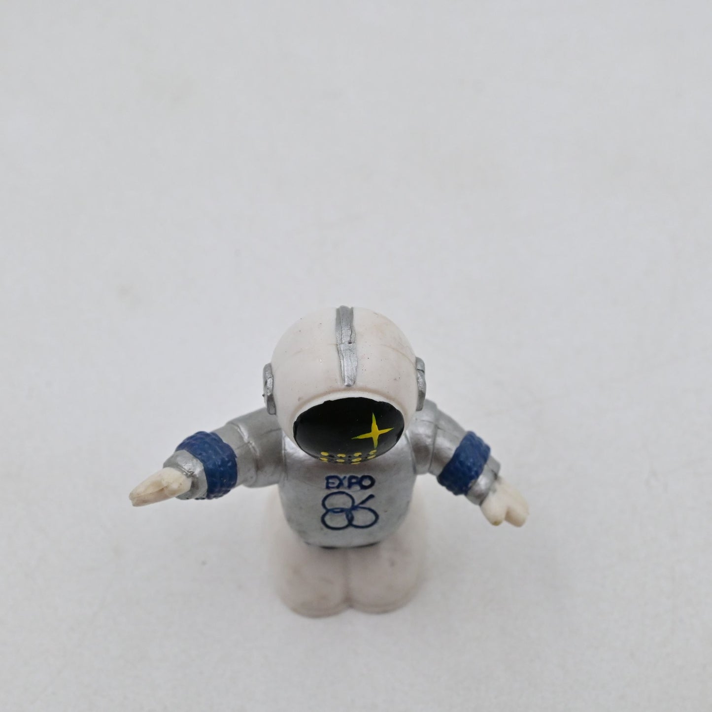 Expo 86 Ernie Mascot Figural Keychain Vintage