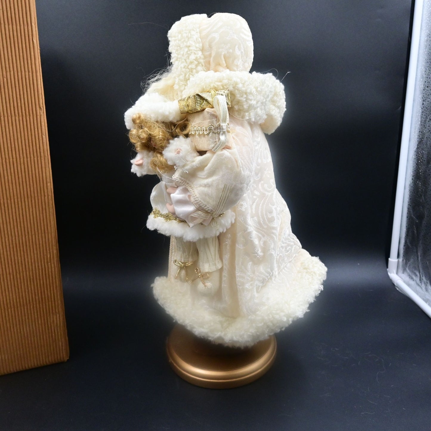 16" Fabric Santa in White Grandeur Noel Collector's Edition Christmas w Box