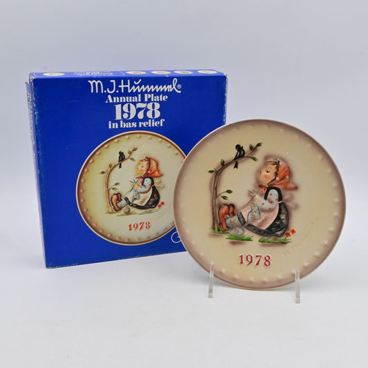 Vintage 1978 Goebel Hummel Annual Plate W/ Box