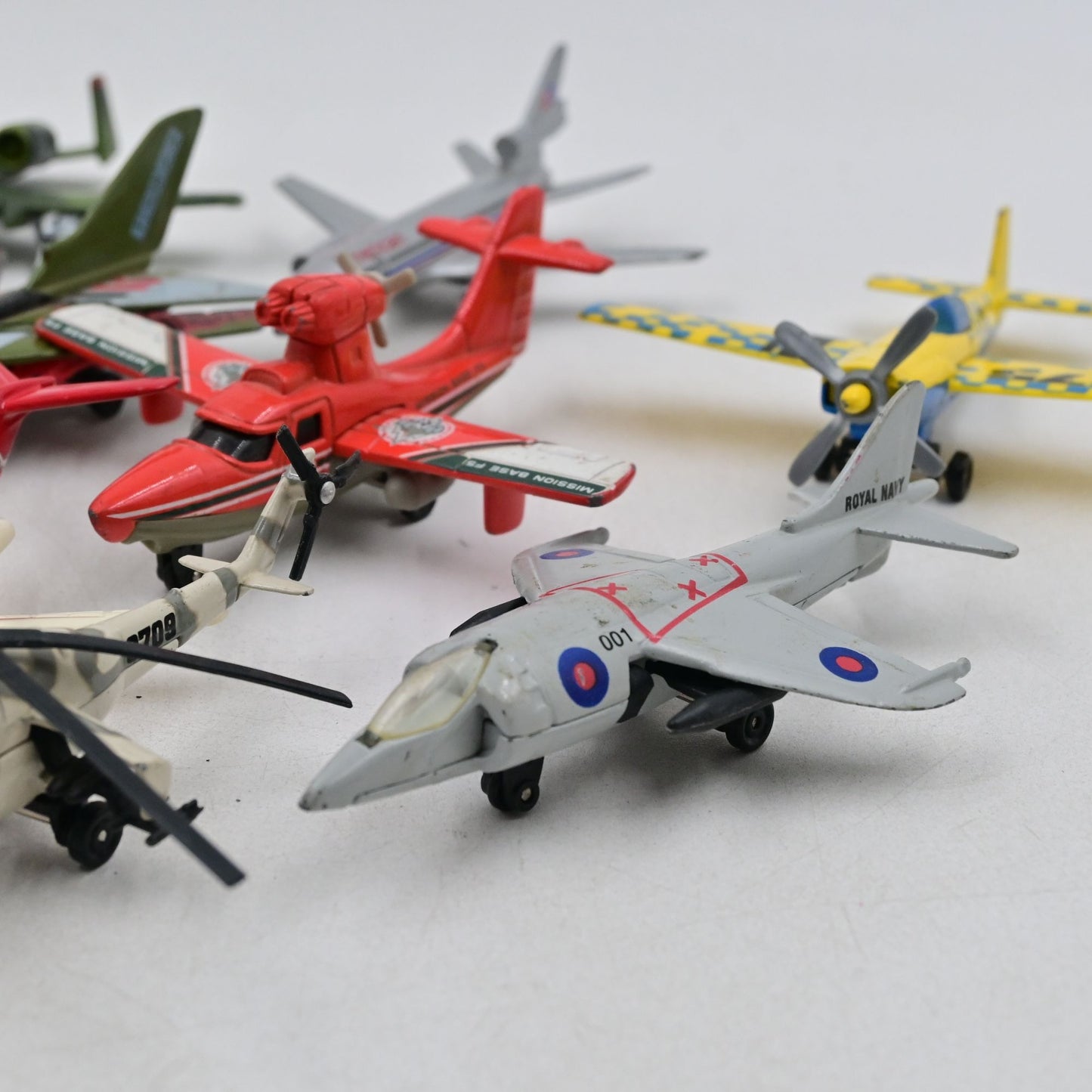 Matchbox, Maisto, Mattel Diecast Plane Lot Of 9