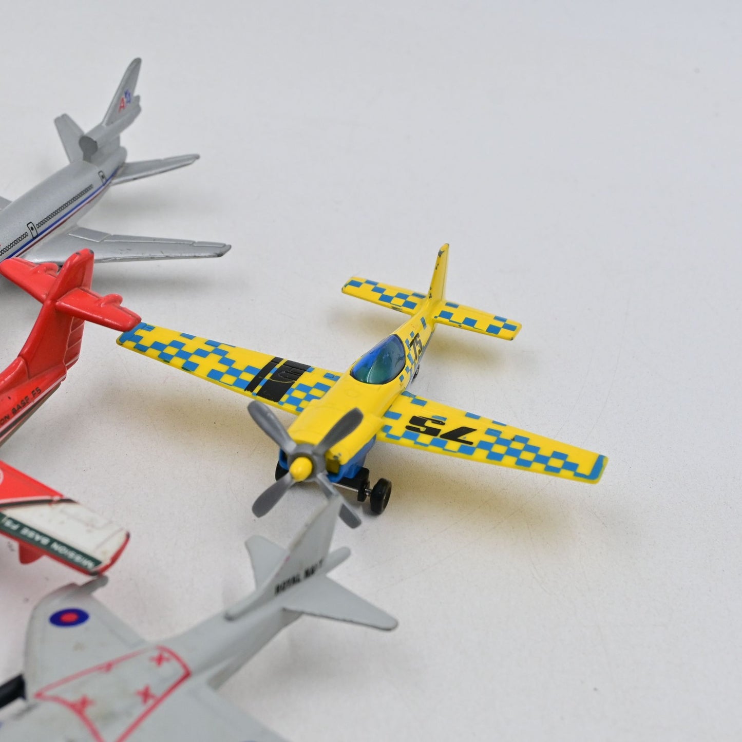 Matchbox, Maisto, Mattel Diecast Plane Lot Of 9