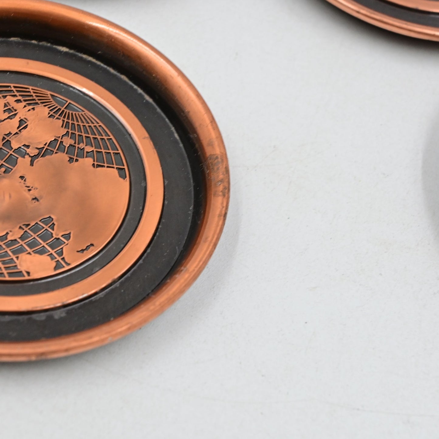 Hyde Park World Coasters Bronze Tone Round Vintage