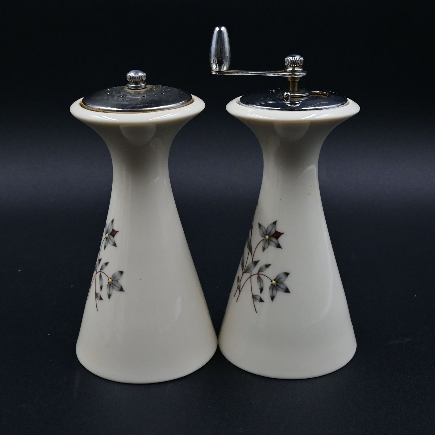 Lenox Kingsley Salt And Pepper Grinder Mill Set