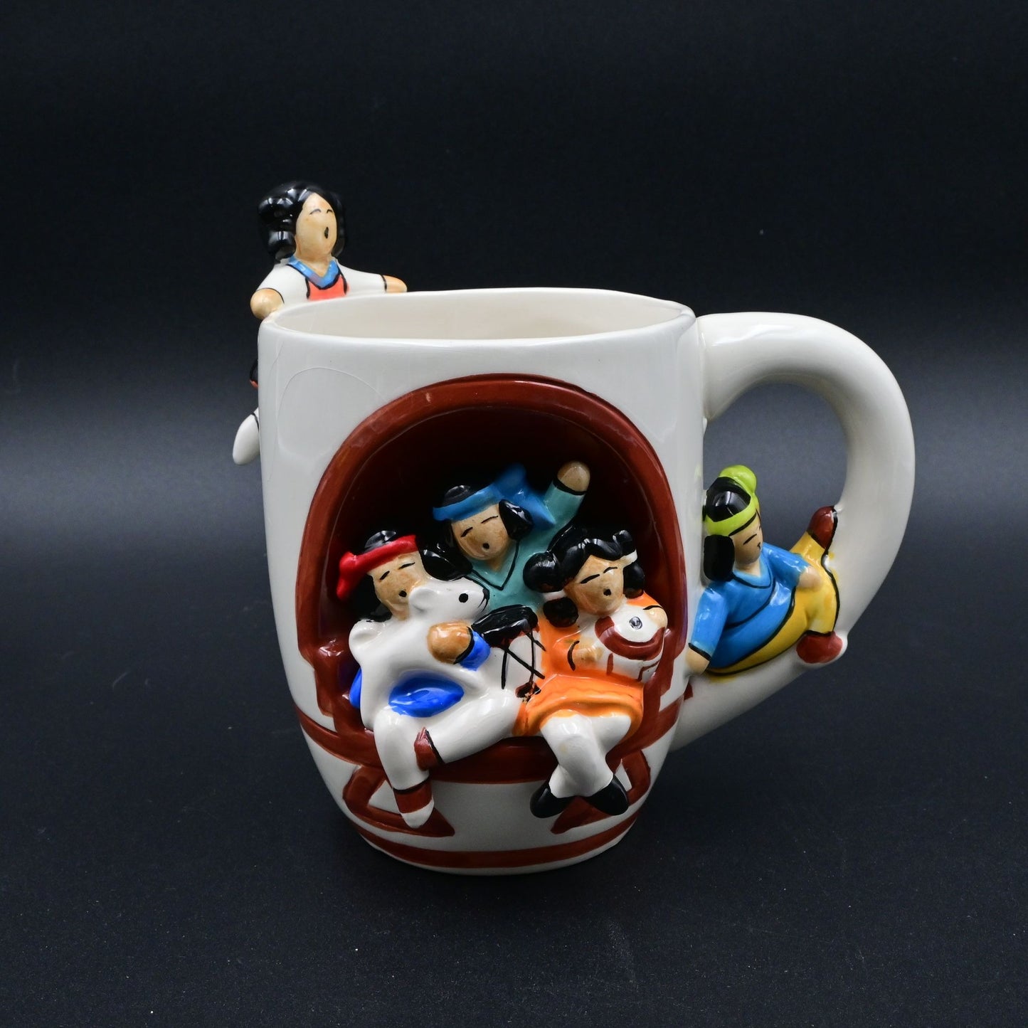 2014 Storyteller Pottery Mug Coffee Cup 3D People