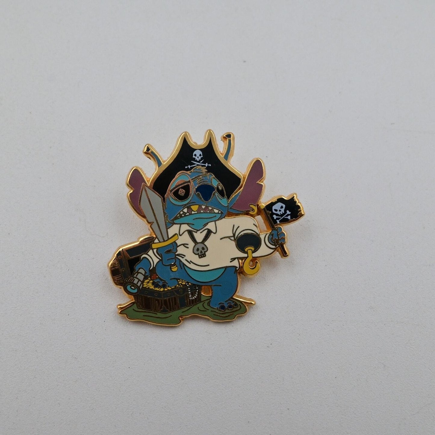 Disney Pirates Of The Caribbean Pirate Stitch Pin