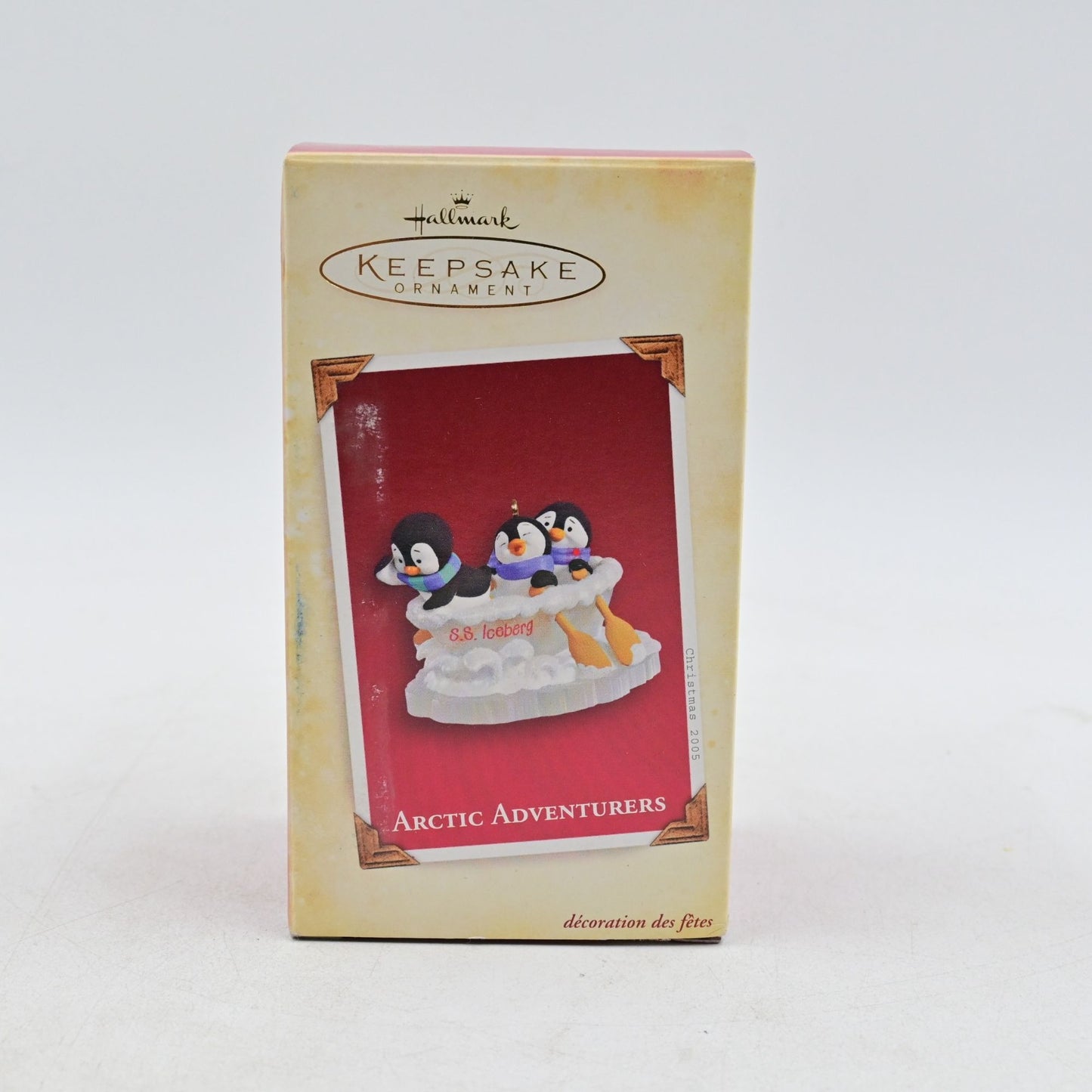 Hallmark Keepsake Arctic Adventures Iceberg Penguins Christmas Ornament 2005