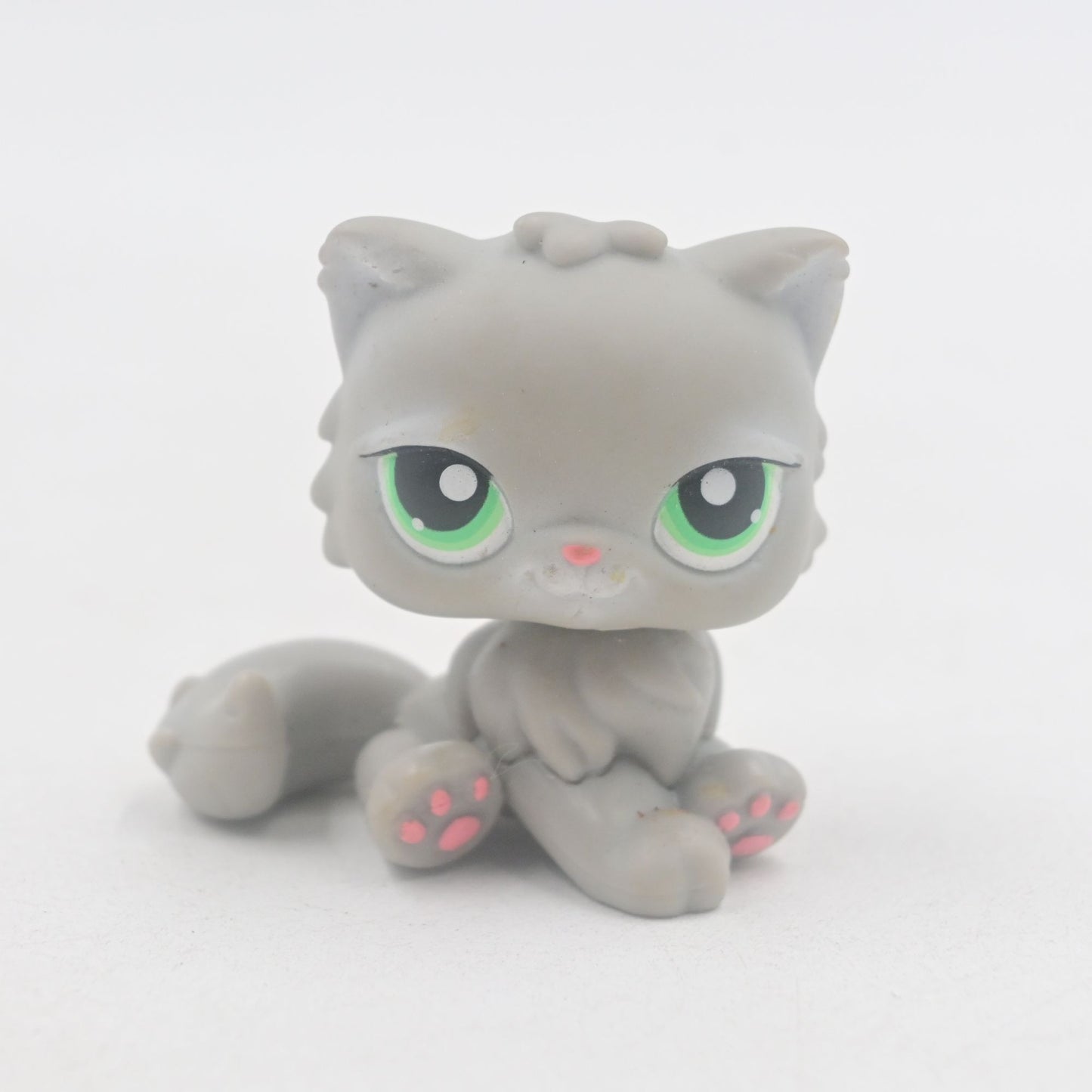 Hasbro Littlest Pet Shop Grey Persian Cat With Green Eyes #82