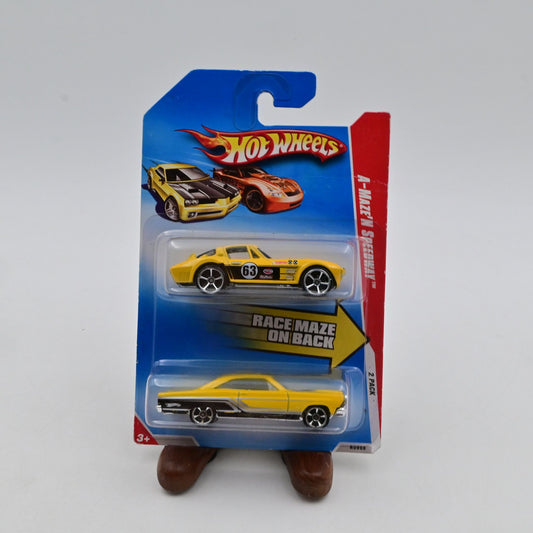 Hot Wheels A-Maze N Speedway 2-Pack Corvette Grand Sport & '86 Ford Fairlane GT