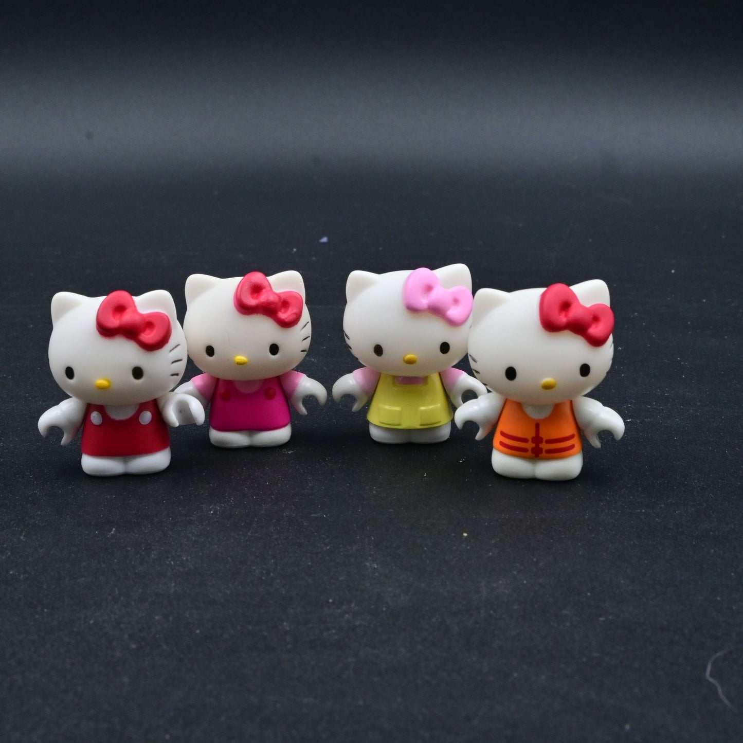 Sanrio Hello Kitty Mega Bloks Mini Figures Bundle Of 4