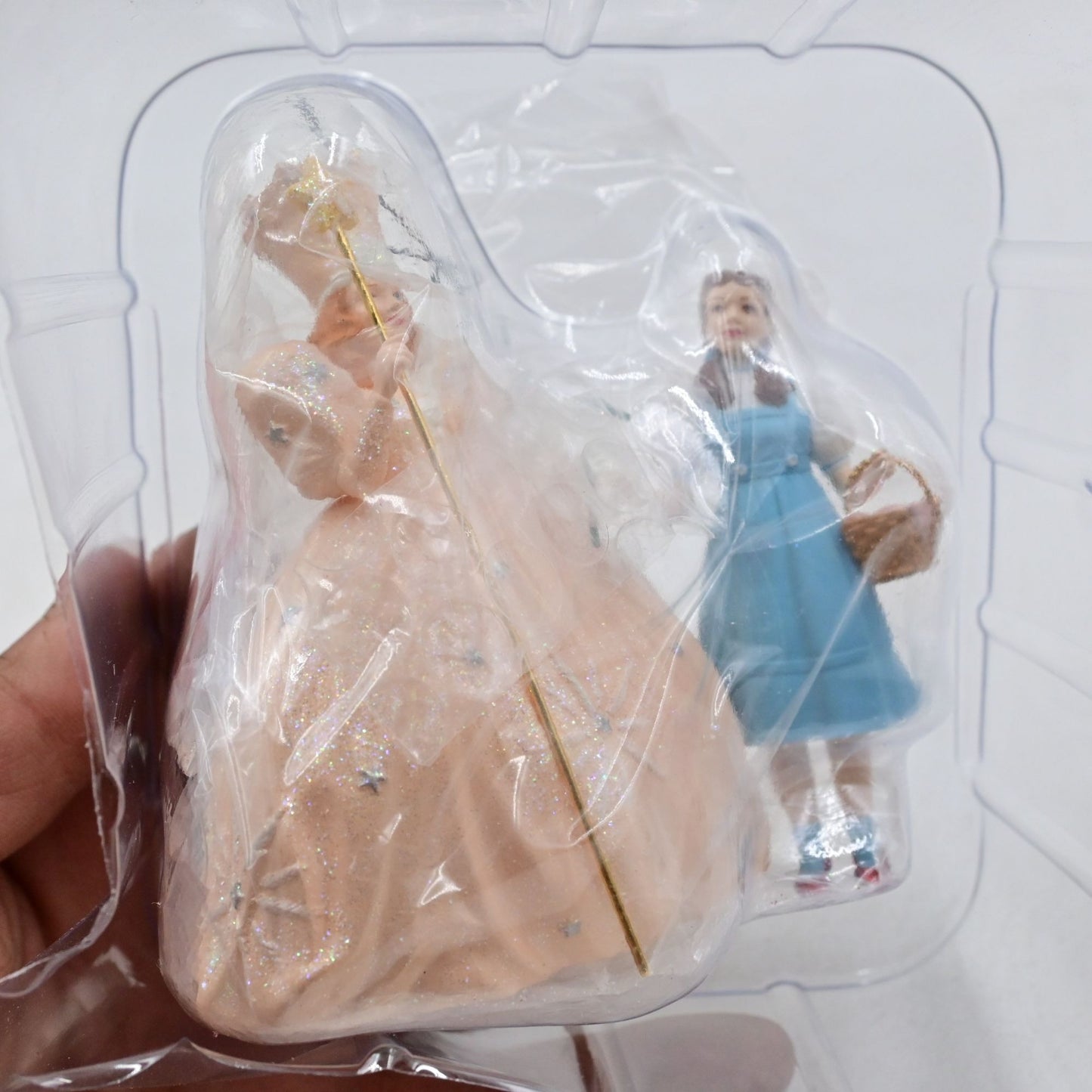 Hallmark Keepsake The Wizard of Oz Dorothy & Glinda, The Good Witch Ornament