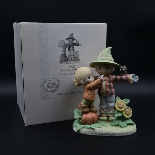2018 Precious Moments Make Someone Happy Figure 19105