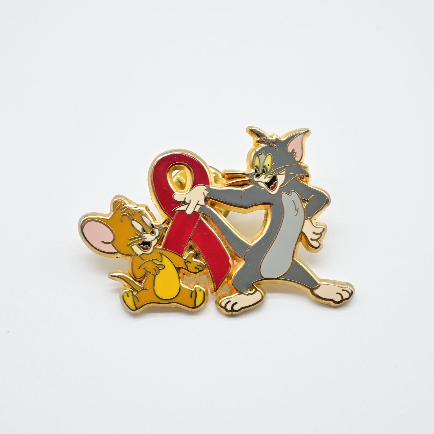 Tom & Jerry Red Ribbon Fantasy Pin