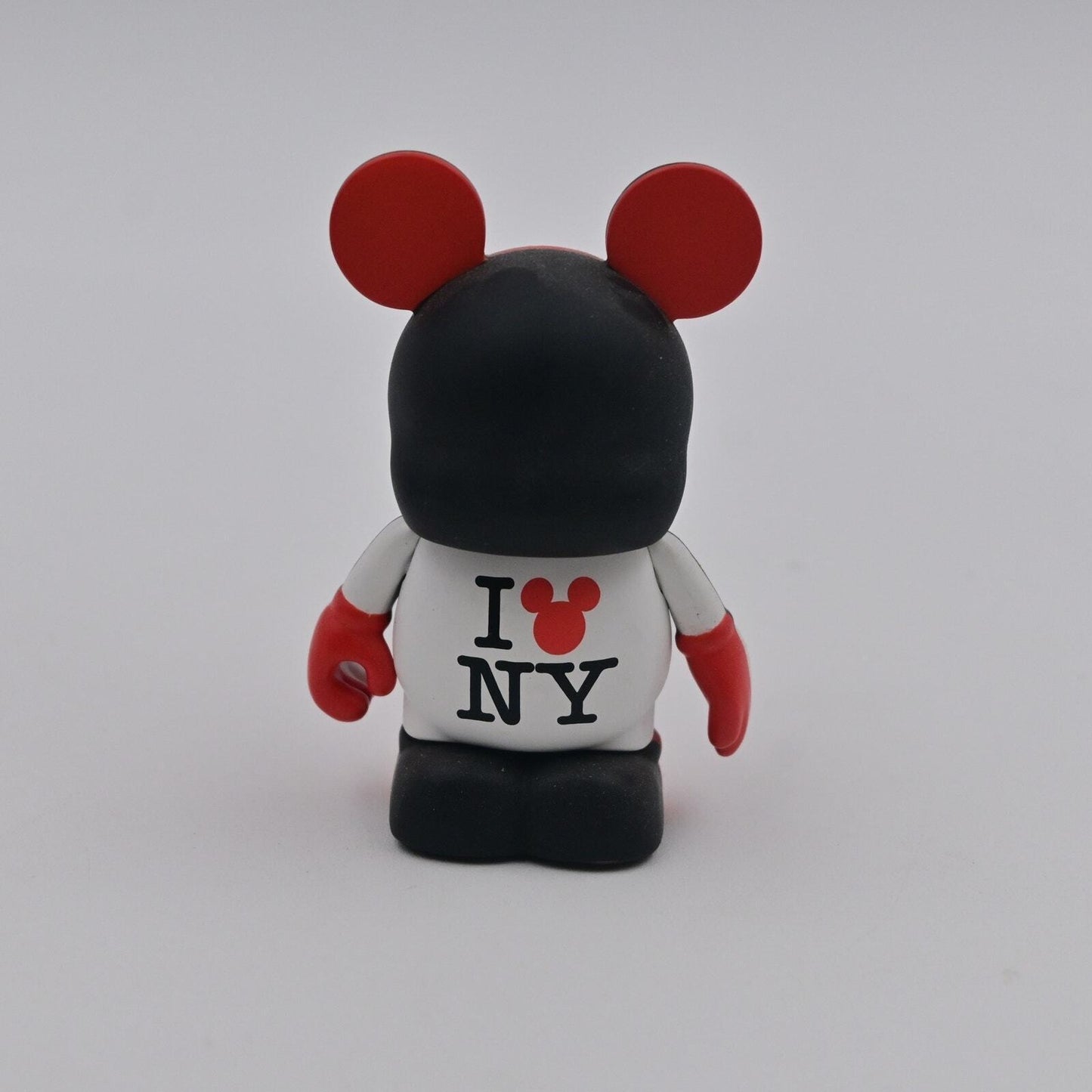 Disney Vinylmation I Love New York W/ Tin