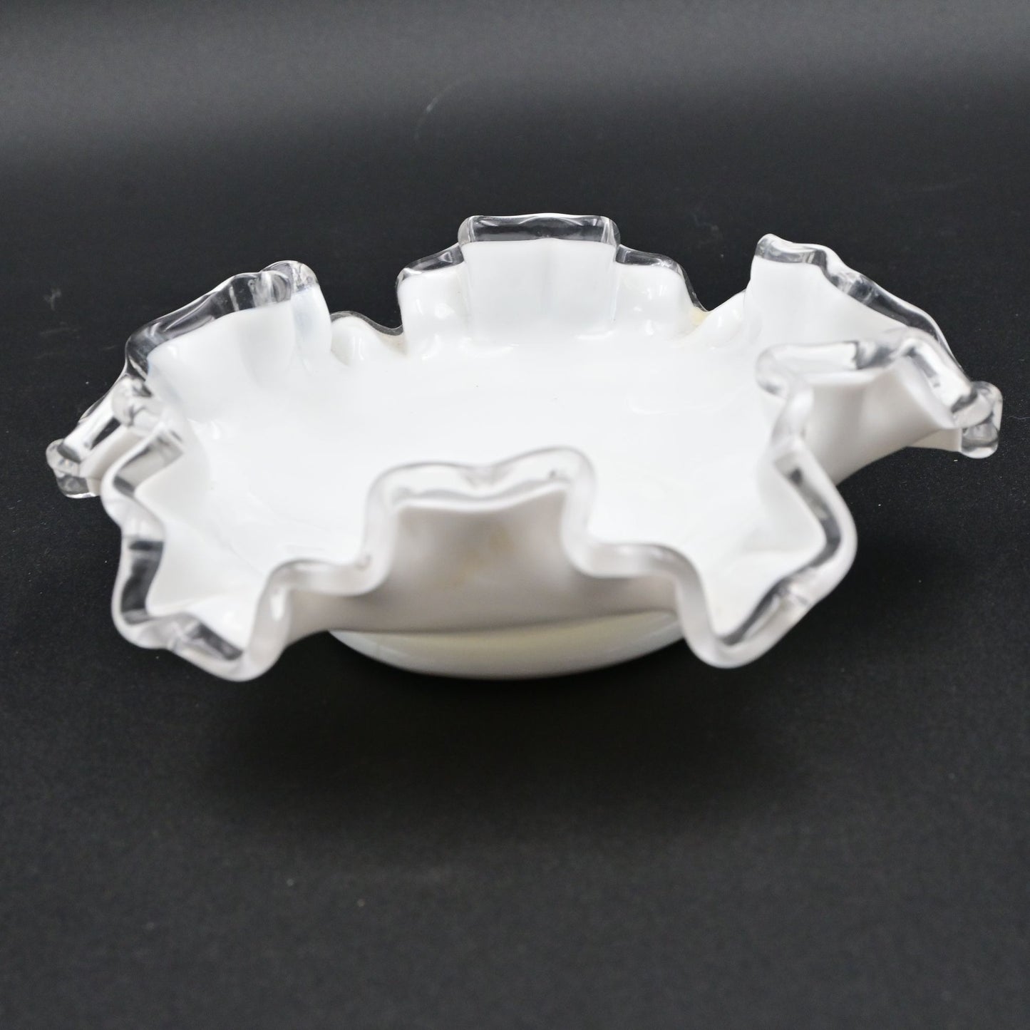 Vintage Fenton White Milk Glass Ruffled Edge Ashtray With Clear Trim
