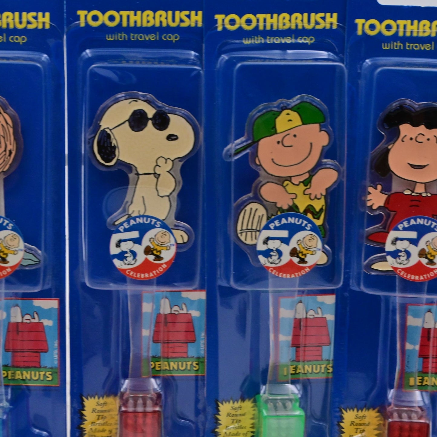Peanuts Charlie Brown & Gang 50th Anniversary Toothbrush Set With Travel Caps