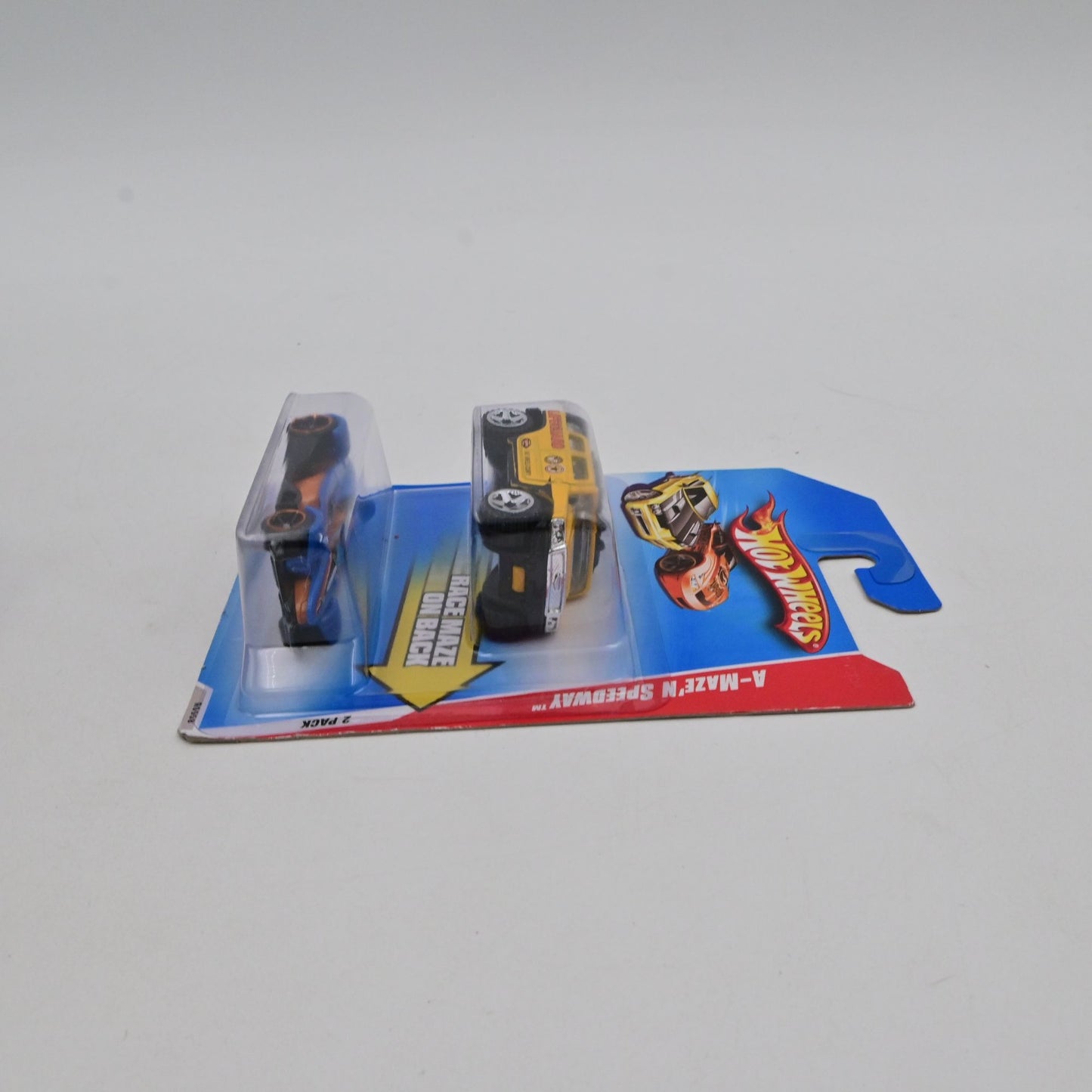 Hot Wheels A-Maze N Speedway 2-Pack Rockster & Formula Street Die-Cast Cars
