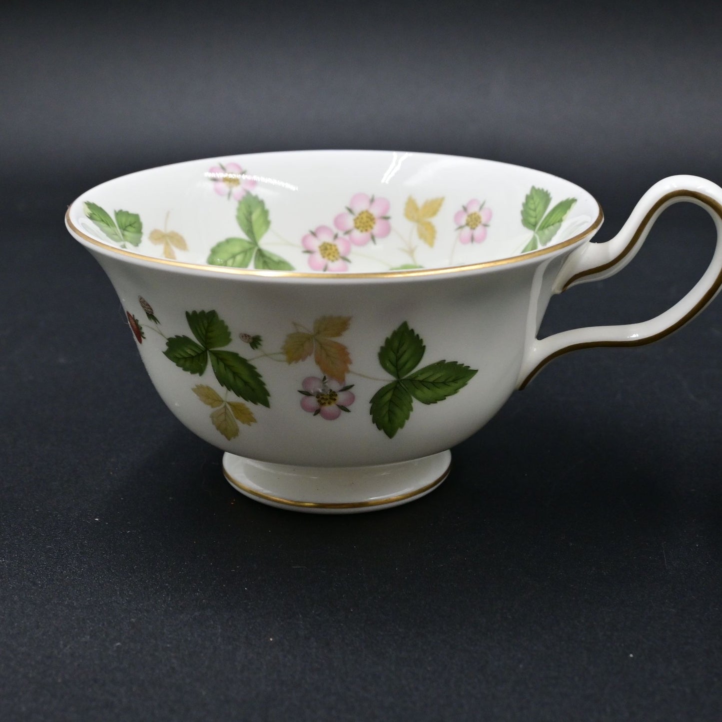 Wedgwood Wild Strawberry Teacup Bundle No Saucers