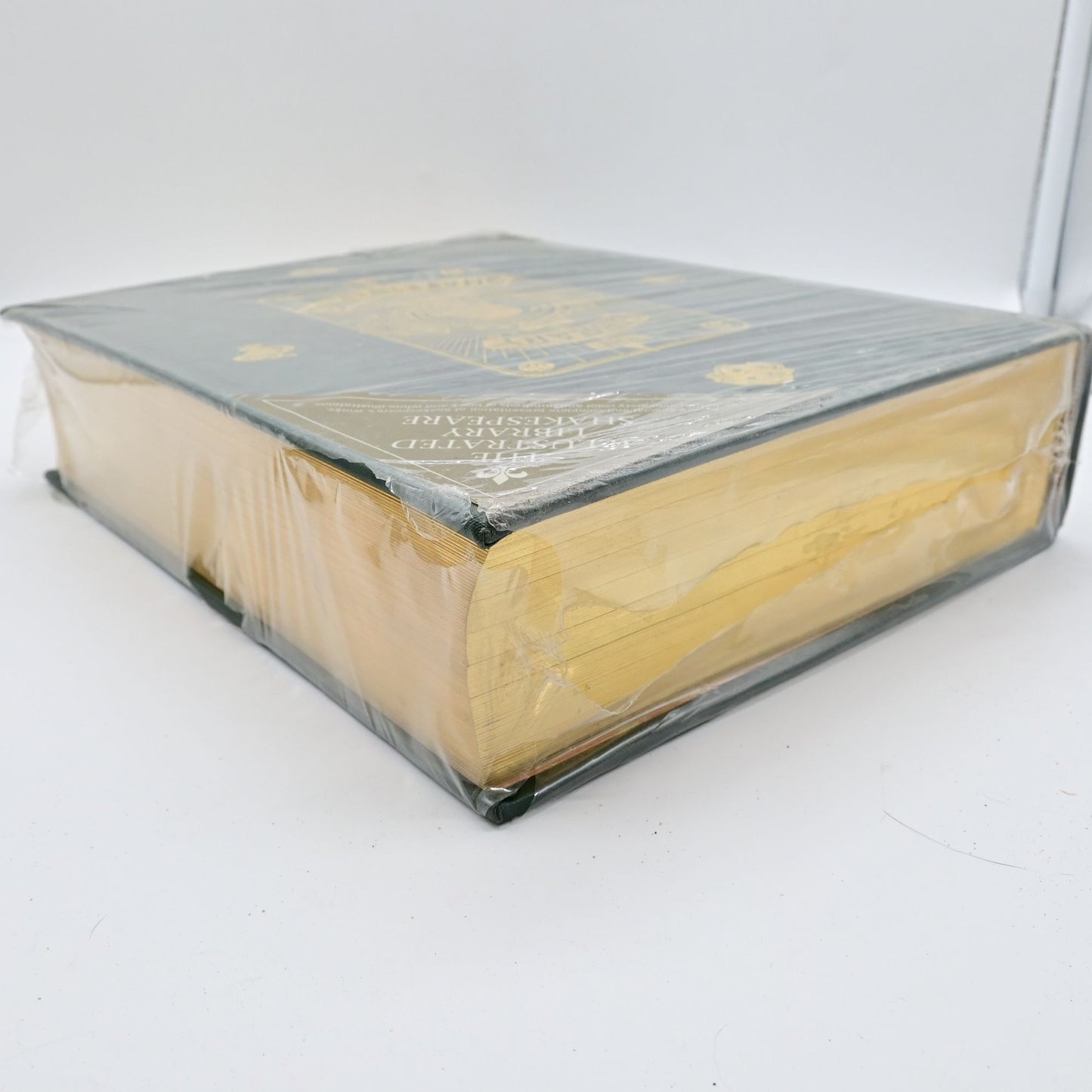 The Illustrated Library Shakespeare Leather Bound Midpoint Press - Vintage 2004