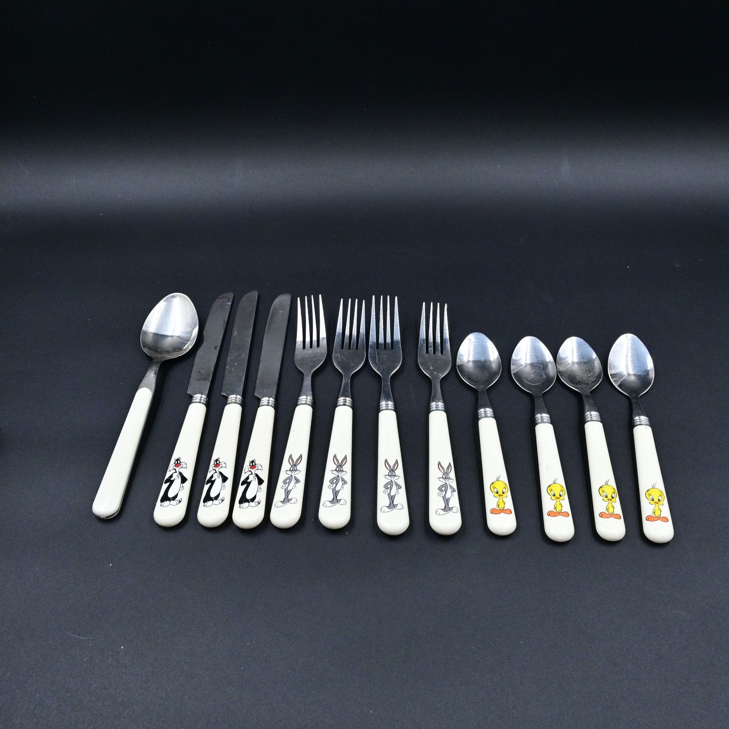 Looney Tunes Tweety Bird, Bugs Bunny, Sylvester Flatware Silverware Vintage