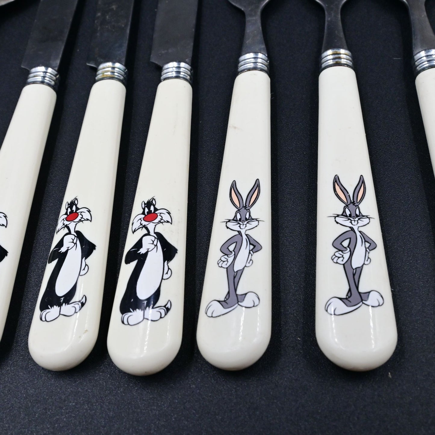 Looney Tunes Tweety Bird, Bugs Bunny, Sylvester Flatware Silverware Vintage