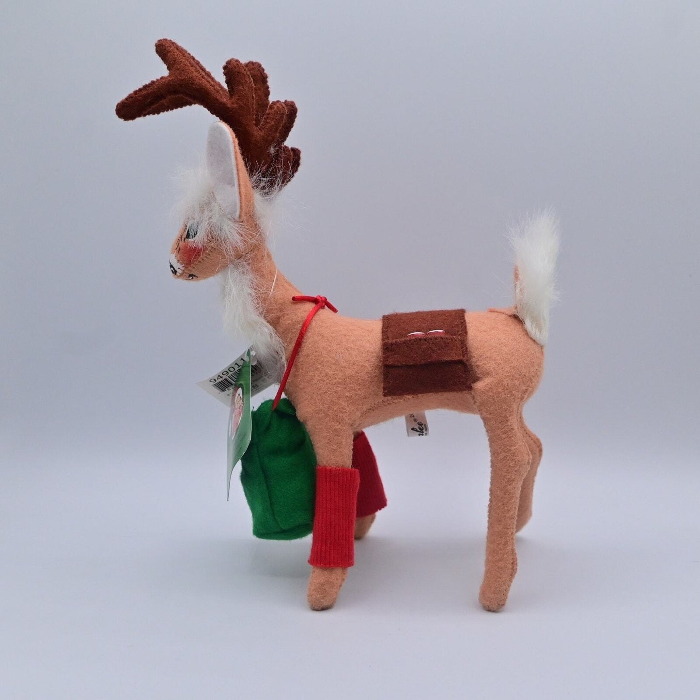 Annalee Tailgating Reindeer Dillards Exclusive Felt Wired Figure 2011 NWT