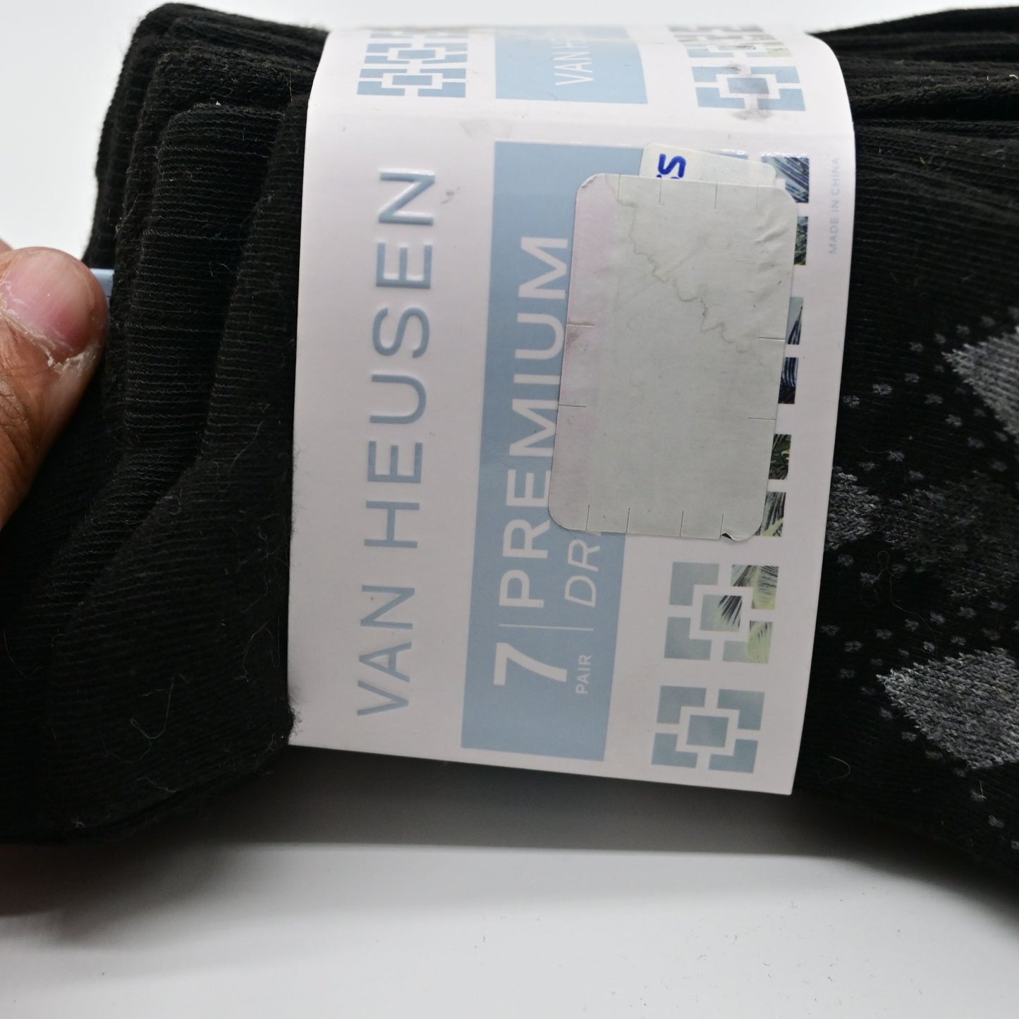 Men's Van Heusen Premium Dress Crew Socks 7-Pair Pack Shoe Size 6-12.5 NIP
