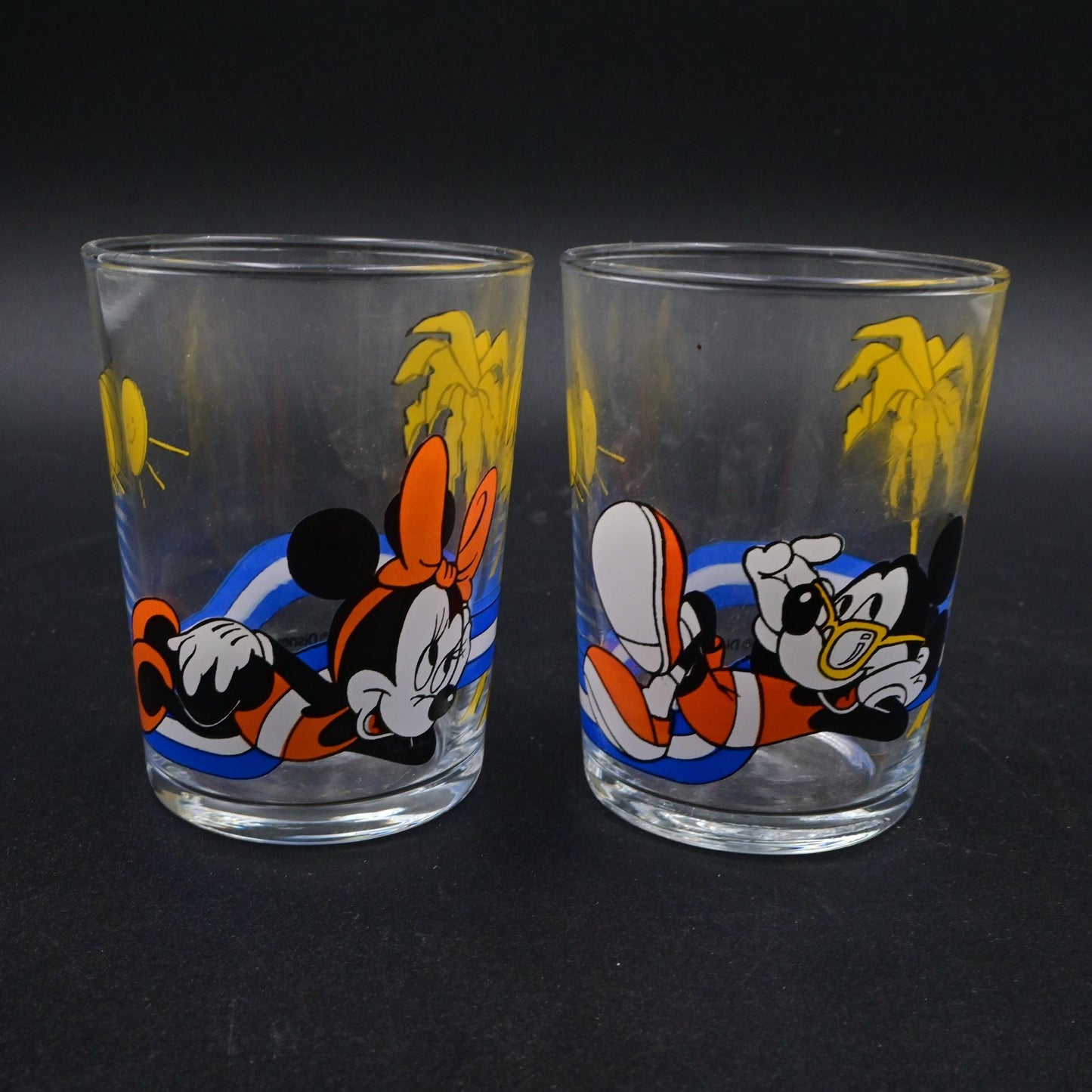 Vintage Disney Mickey Mouse & Minnie Mouse On The Beach Glasses Pair