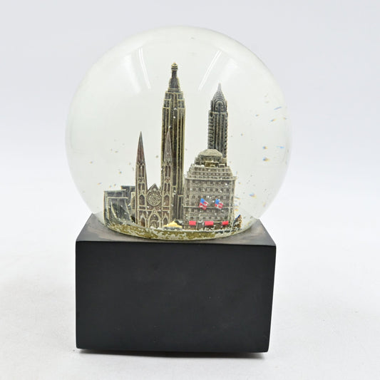 Three Jays Imports New York Saks Fifth Avenue 6" Windup Musical Snow Globe JJJ