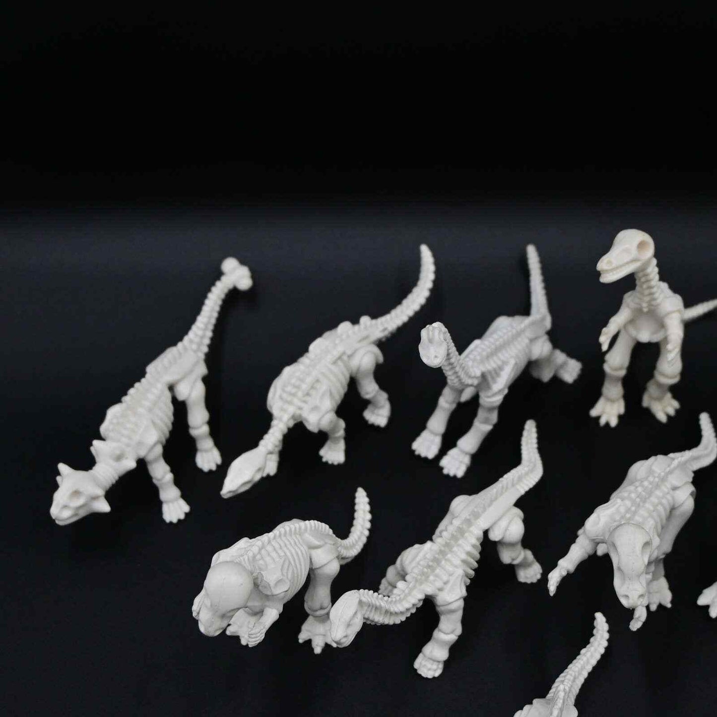 Vintage 1992 UCS & Amblin Jurassic Park Dinosaur Skeleton Figure Toys Lot of 10